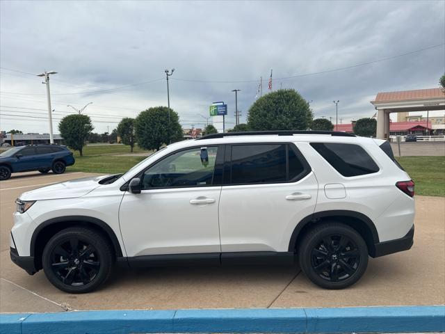new 2025 Honda Pilot car, priced at $54,588