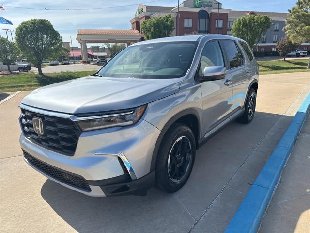 new 2025 Honda Pilot car, priced at $43,920