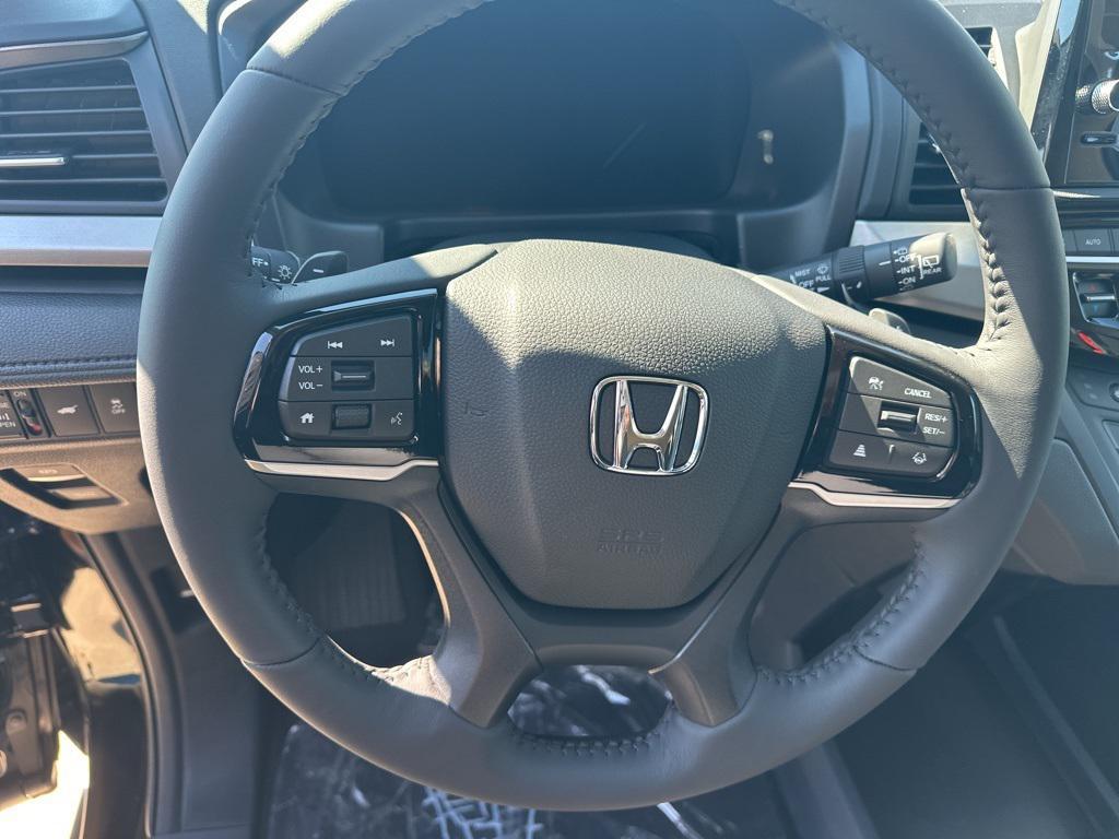 new 2026 Honda Odyssey car, priced at $42,183