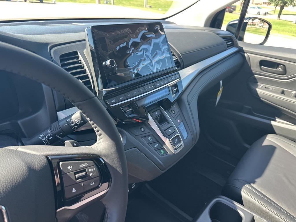 new 2026 Honda Odyssey car, priced at $42,183