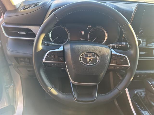 used 2024 Toyota Highlander car, priced at $39,125