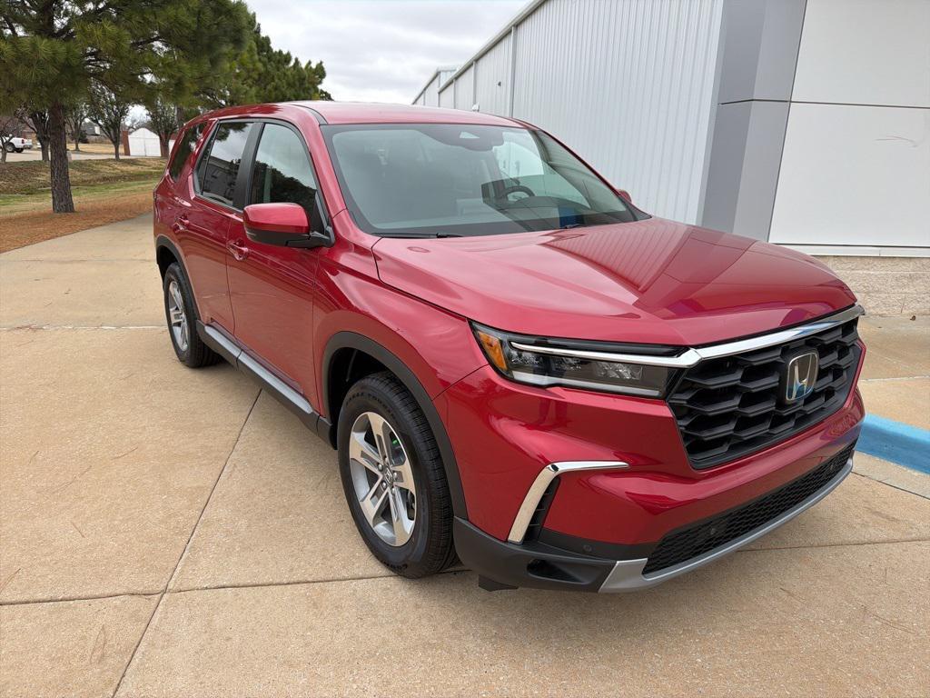 new 2025 Honda Pilot car, priced at $47,550