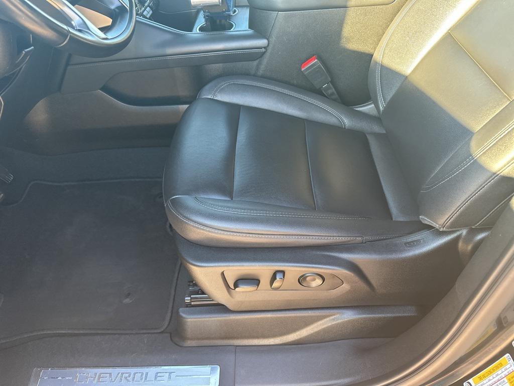 used 2023 Chevrolet Suburban car, priced at $46,790