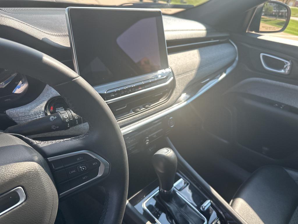 used 2024 Jeep Compass car, priced at $20,777