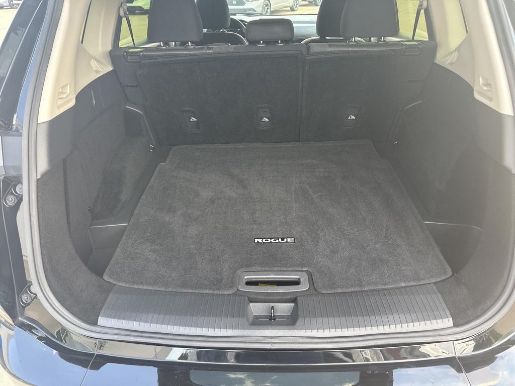 used 2024 Nissan Rogue car, priced at $20,977