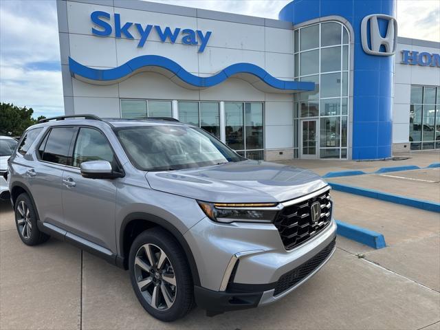 new 2025 Honda Pilot car, priced at $52,988