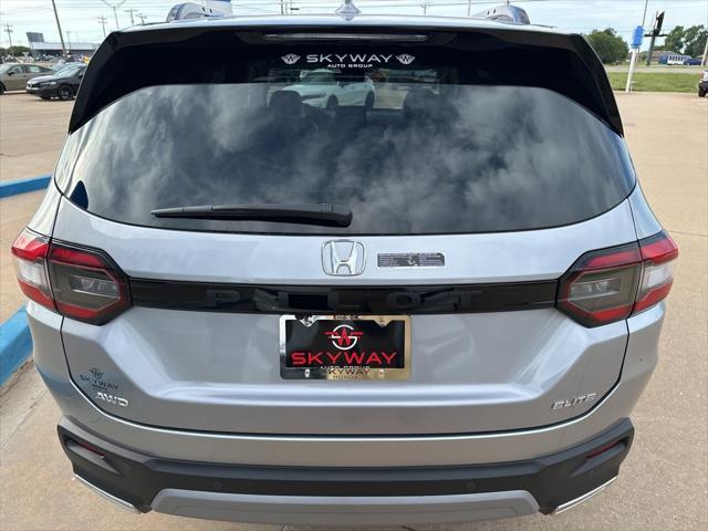 new 2025 Honda Pilot car, priced at $52,988