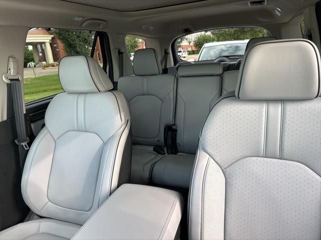 new 2025 Honda Pilot car, priced at $52,988