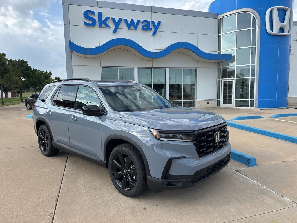 new 2025 Honda Pilot car, priced at $54,988