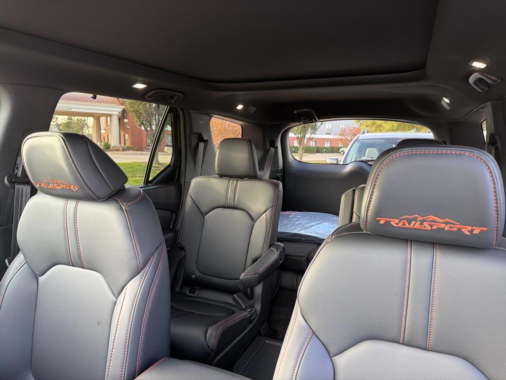new 2025 Honda Pilot car, priced at $47,934
