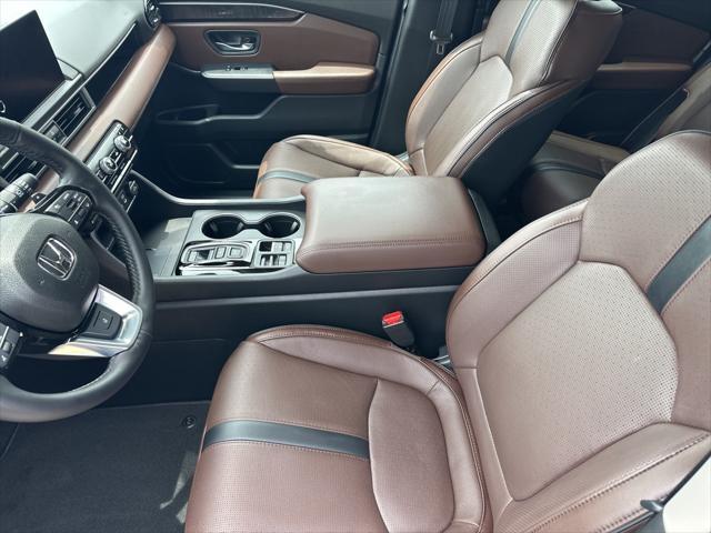 used 2025 Honda Pilot car, priced at $53,790