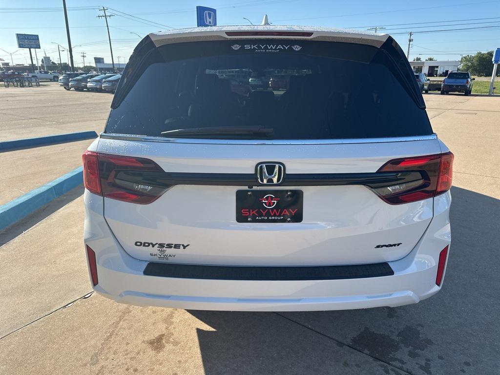 new 2026 Honda Odyssey car, priced at $43,195