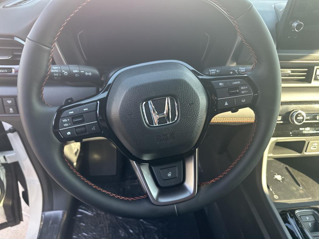 new 2025 Honda Pilot car, priced at $48,314