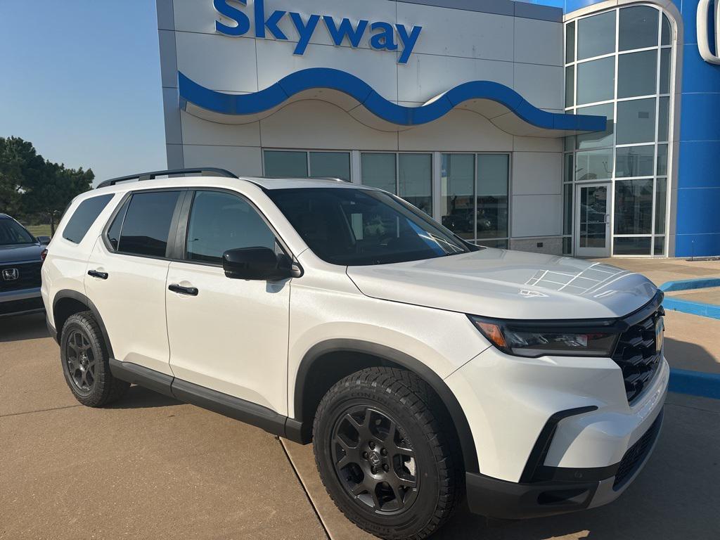 new 2025 Honda Pilot car, priced at $48,488
