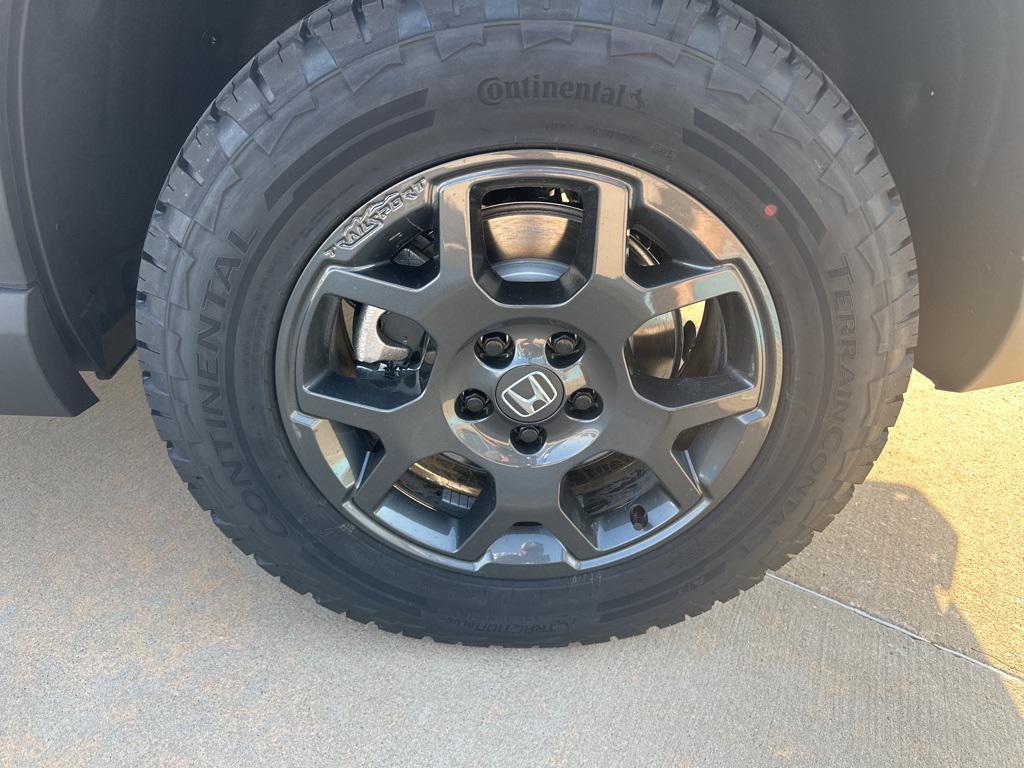 new 2025 Honda Pilot car, priced at $48,314