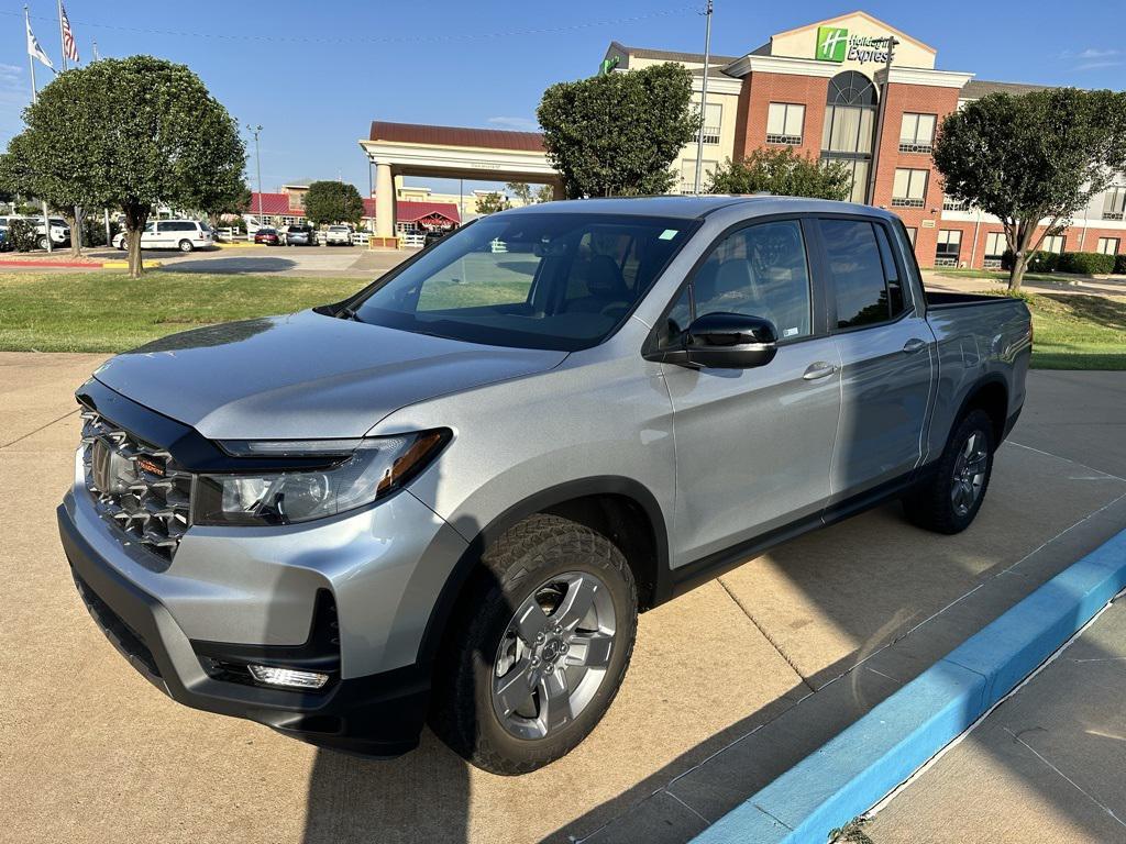 new 2025 Honda Ridgeline car, priced at $44,117
