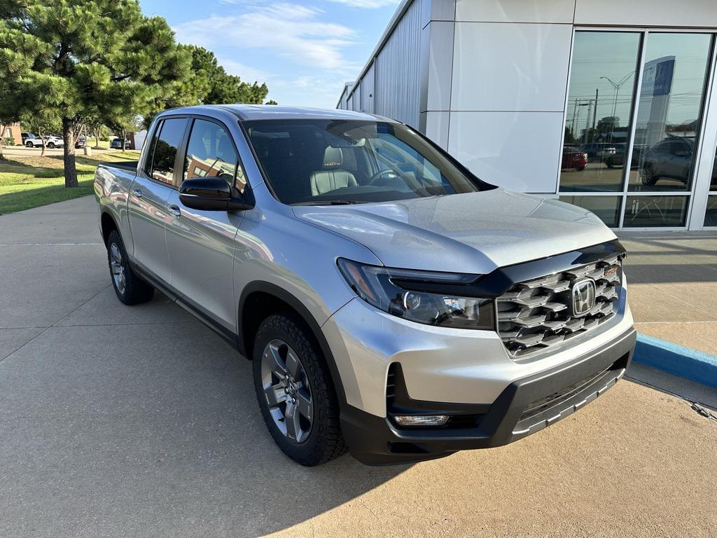 new 2025 Honda Ridgeline car, priced at $44,117
