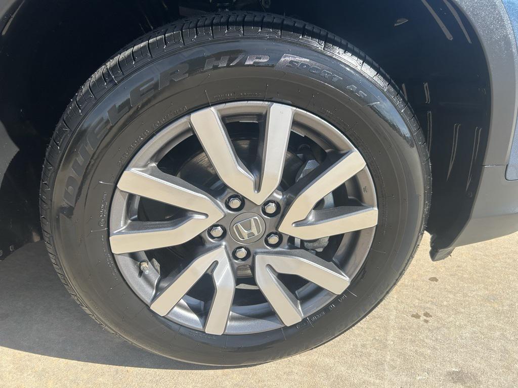 used 2021 Honda Pilot car, priced at $19,877