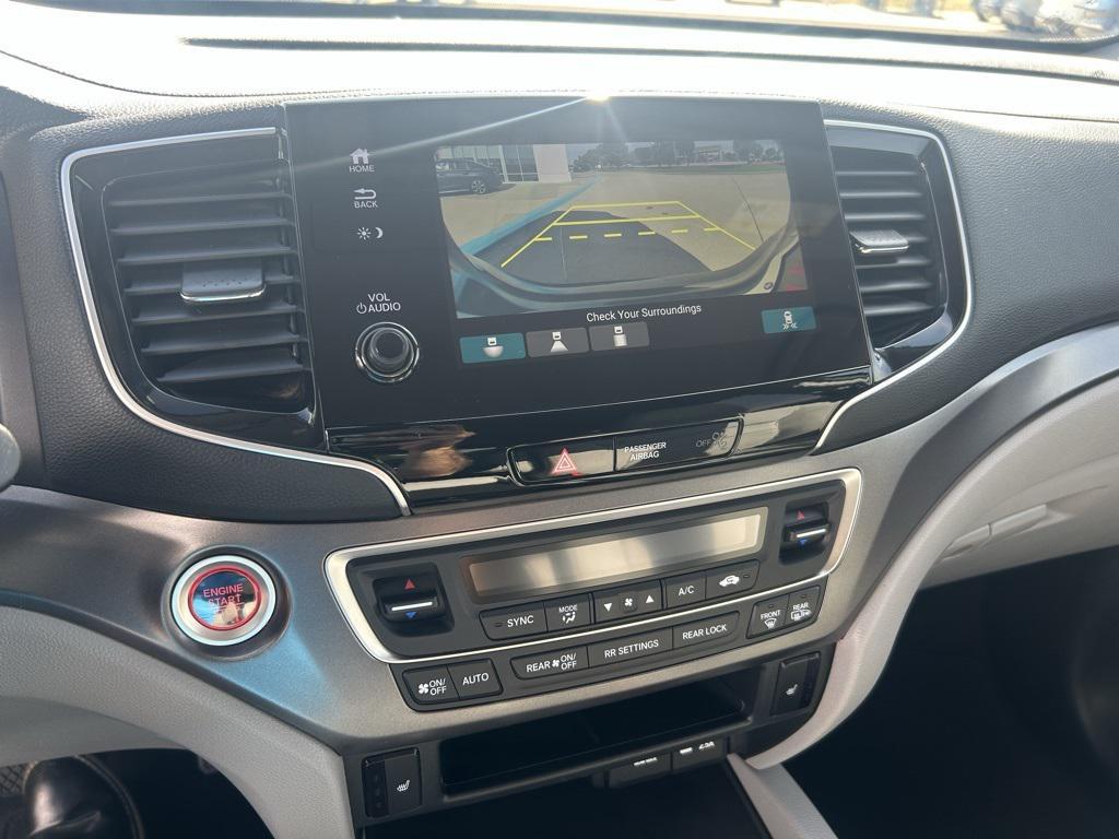 used 2021 Honda Pilot car, priced at $19,877