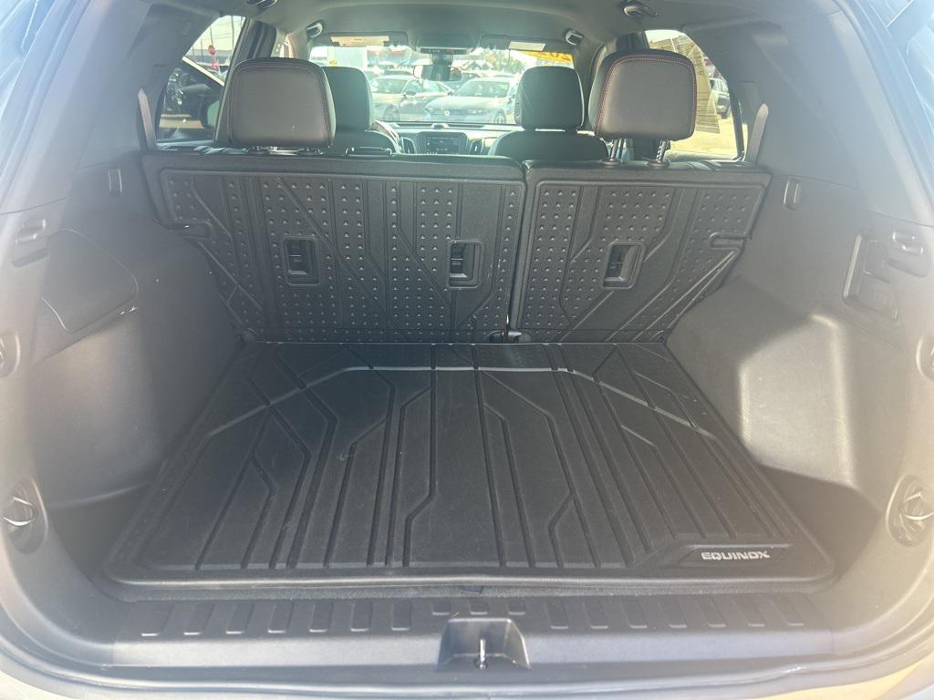 used 2024 Chevrolet Equinox car, priced at $25,201