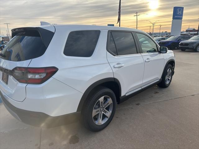 new 2025 Honda Pilot car, priced at $47,450