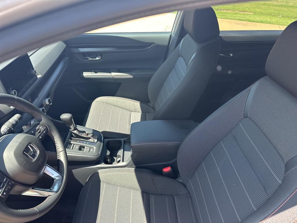 new 2025 Honda CR-V Hybrid car, priced at $35,290