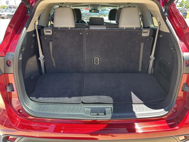 used 2022 Toyota Highlander car, priced at $40,999