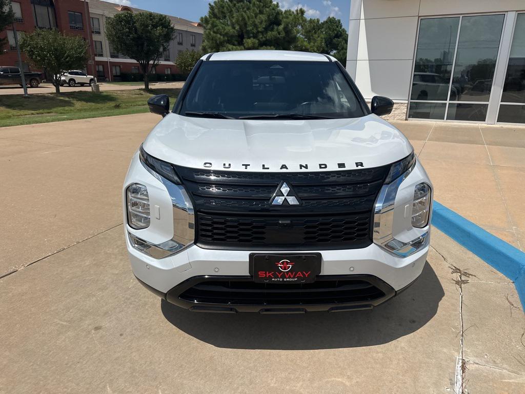 used 2023 Mitsubishi Outlander car, priced at $21,790