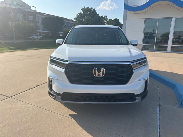 new 2025 Honda Pilot car, priced at $43,988