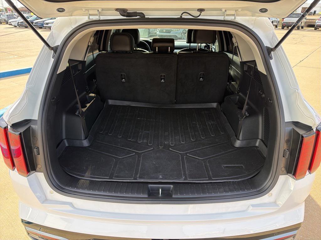 used 2023 Kia Sorento car, priced at $25,877