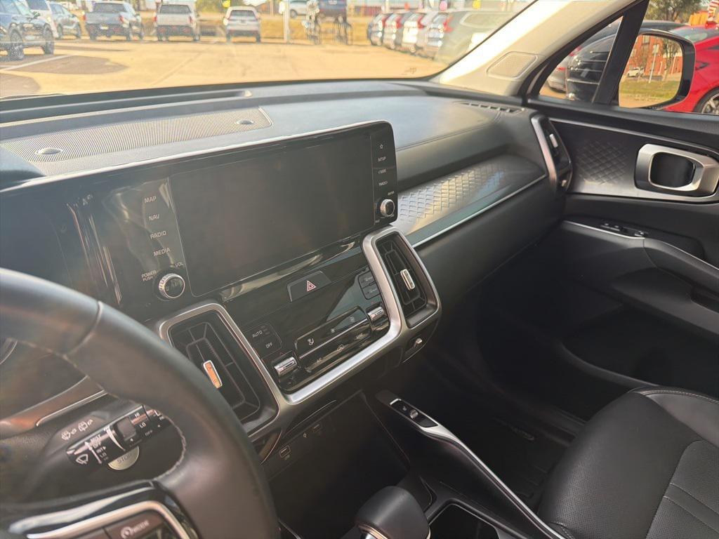 used 2023 Kia Sorento car, priced at $25,877