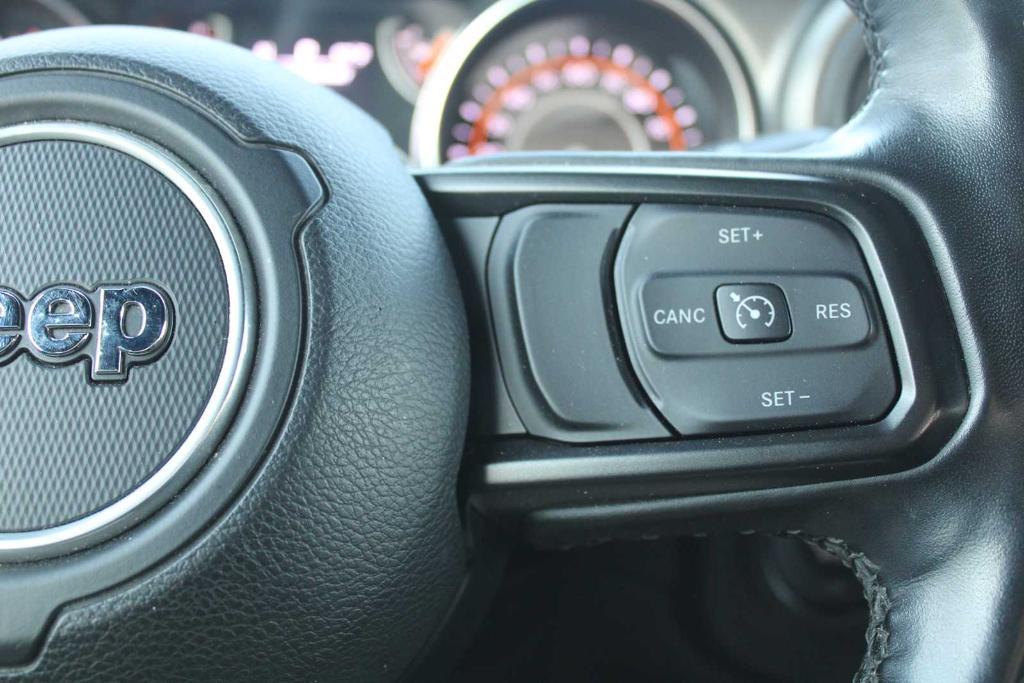 used 2022 Jeep Gladiator car, priced at $32,598