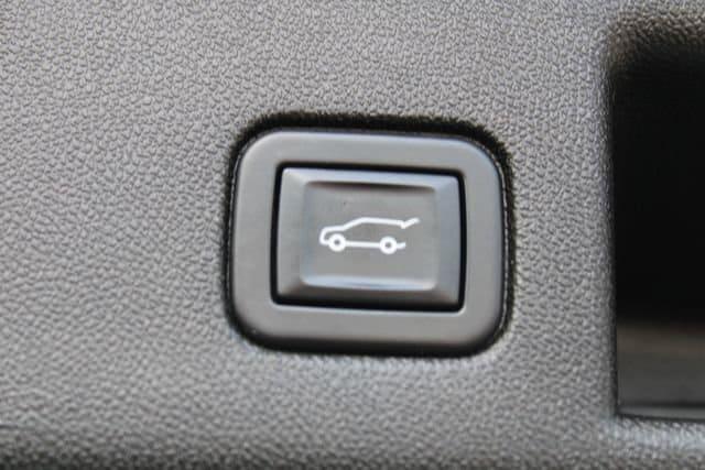 used 2022 Chevrolet Equinox car, priced at $20,159