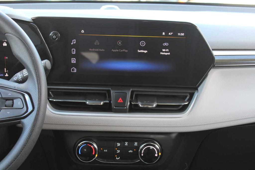 used 2025 Chevrolet TrailBlazer car, priced at $23,985