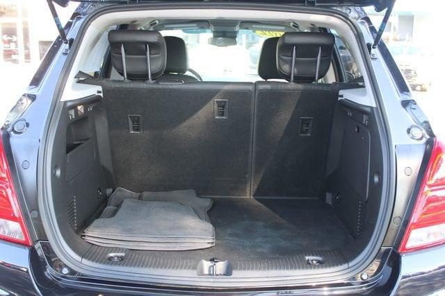 used 2022 Chevrolet Trax car, priced at $18,381