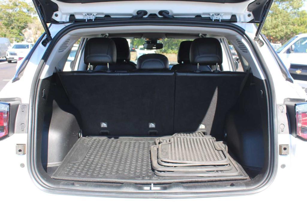 used 2022 Jeep Compass car, priced at $17,497