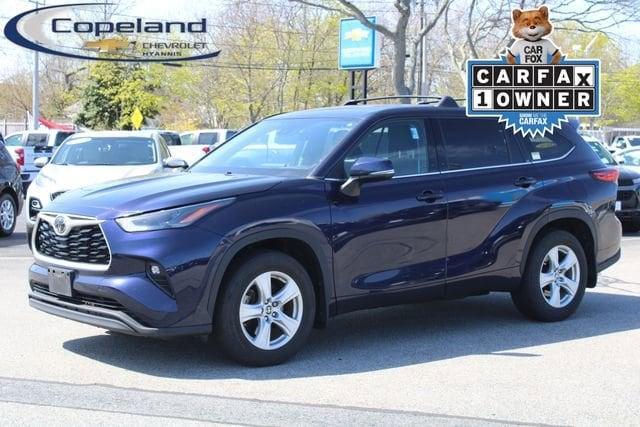 used 2022 Toyota Highlander car, priced at $31,961