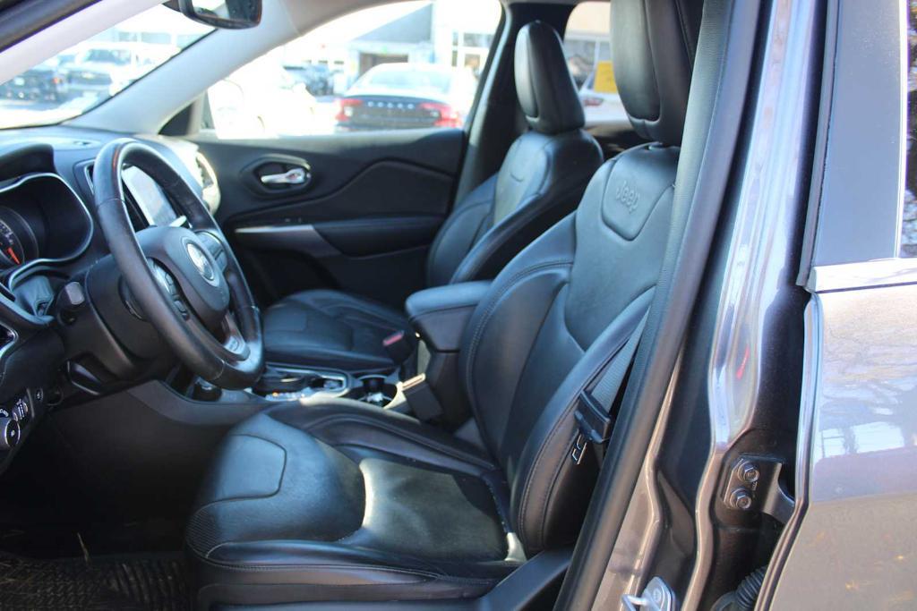 used 2019 Jeep Cherokee car, priced at $16,591