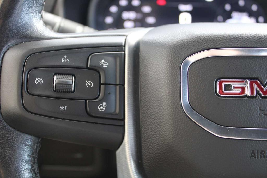 used 2022 GMC Yukon car, priced at $53,849