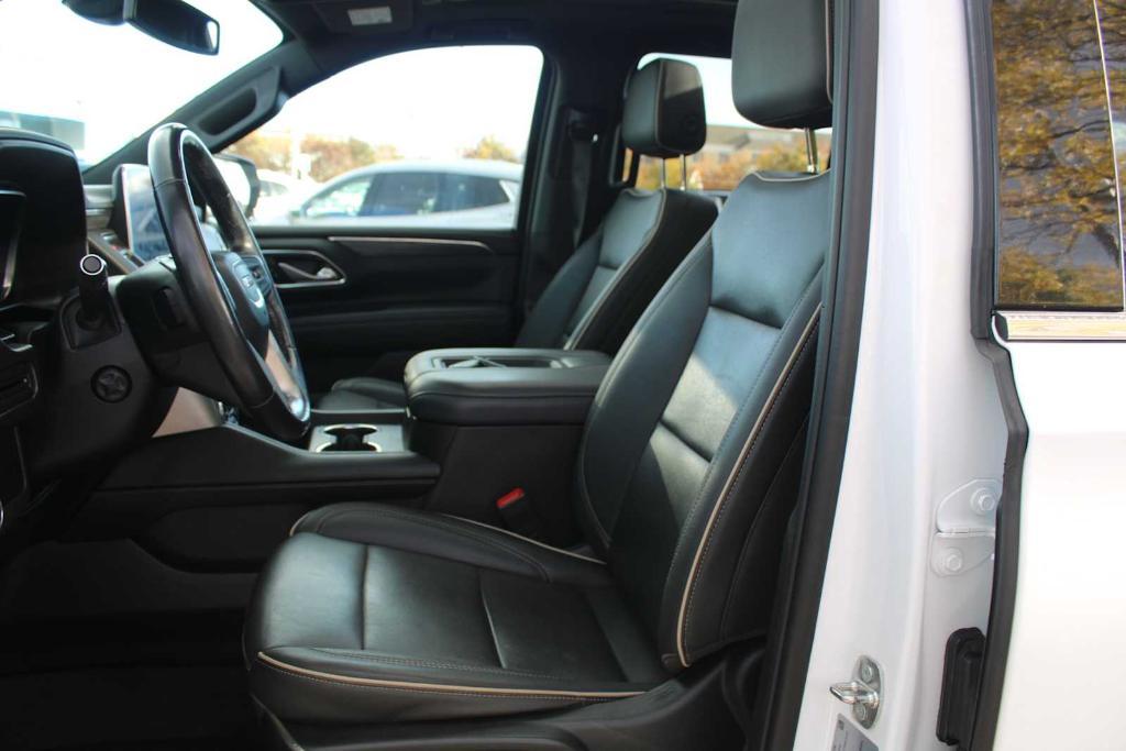 used 2022 GMC Yukon car, priced at $53,849