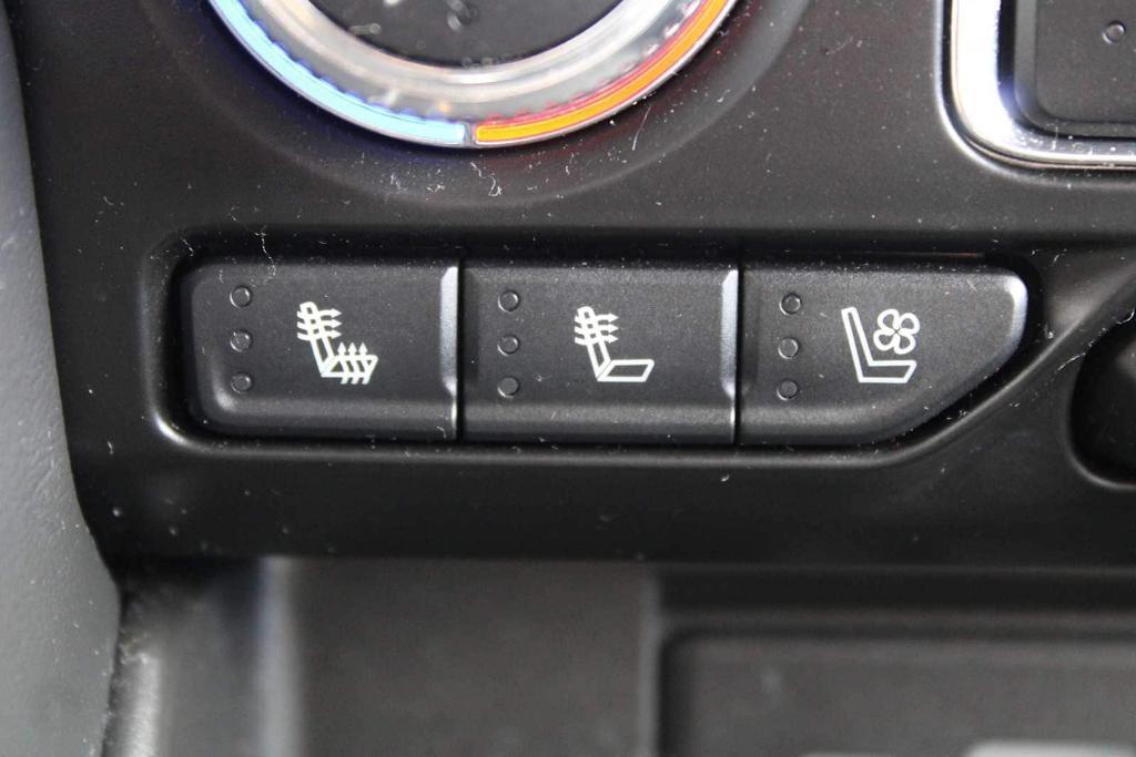 used 2022 GMC Yukon car, priced at $53,849