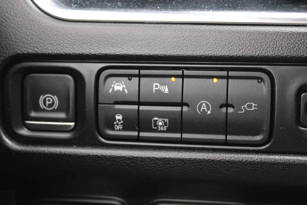 used 2022 GMC Yukon car, priced at $53,849