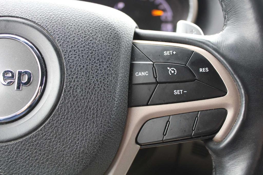 used 2017 Jeep Grand Cherokee car, priced at $15,362