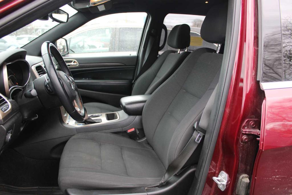 used 2017 Jeep Grand Cherokee car, priced at $15,362