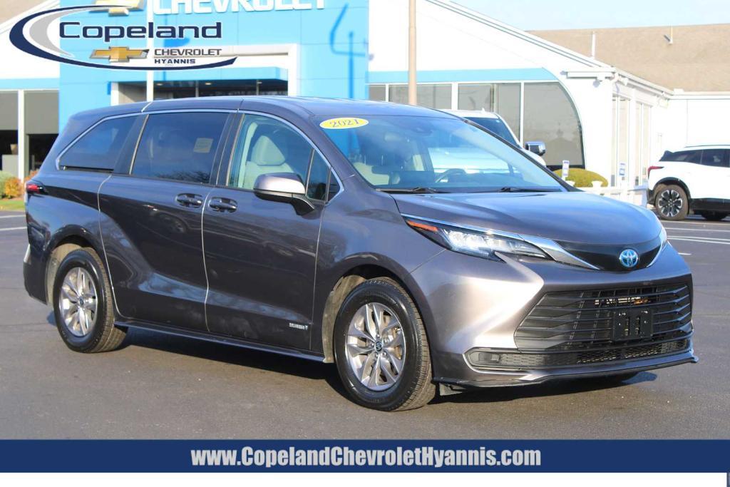 used 2021 Toyota Sienna car, priced at $29,452