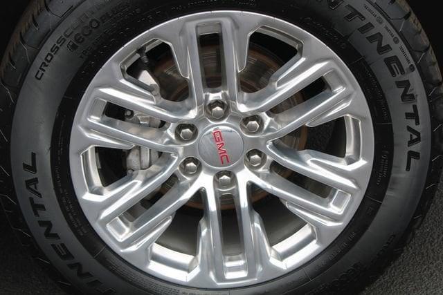used 2023 GMC Yukon car, priced at $56,112
