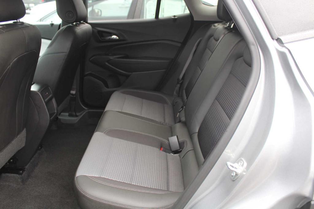 used 2025 Chevrolet Trax car, priced at $23,449