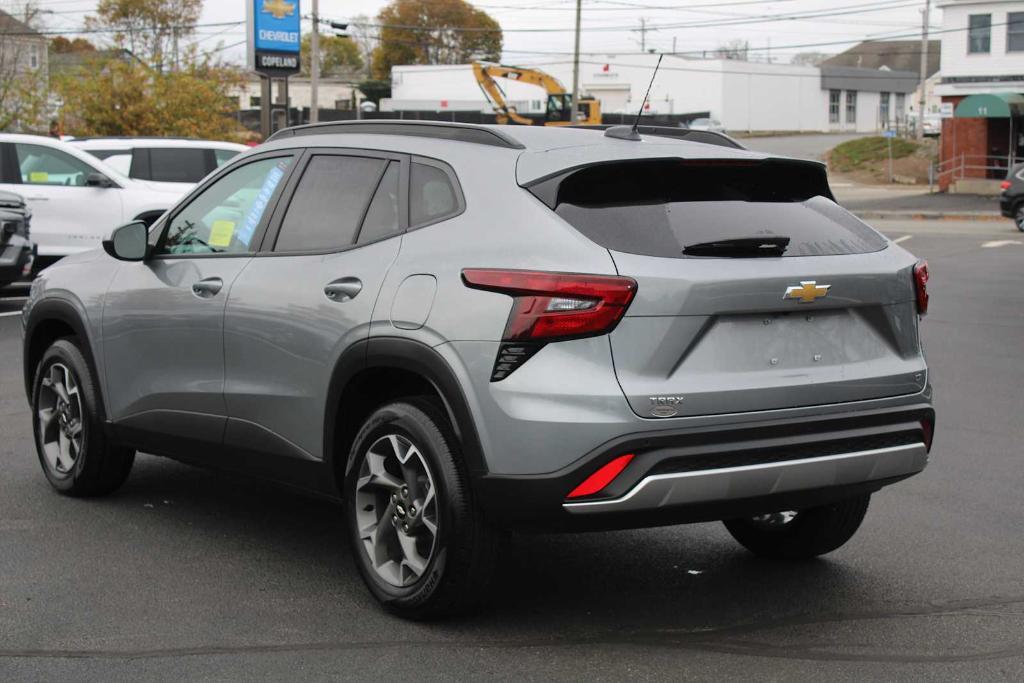 used 2025 Chevrolet Trax car, priced at $23,449