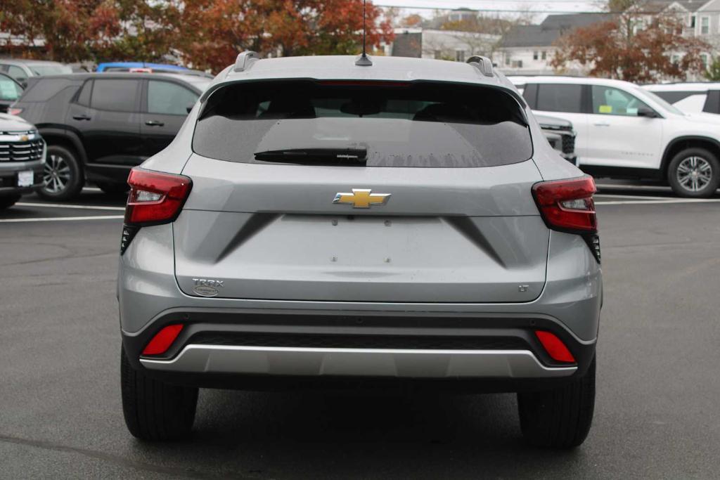 used 2025 Chevrolet Trax car, priced at $23,449