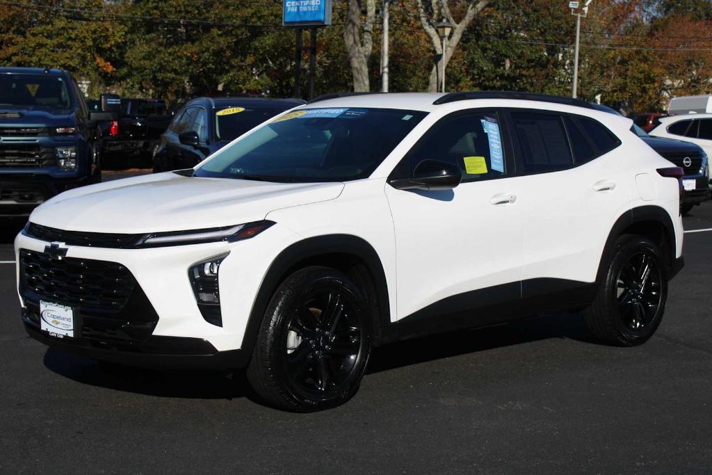 used 2025 Chevrolet Trax car, priced at $24,100